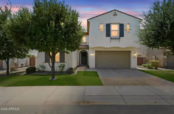 923 W YELLOWSTONE Way