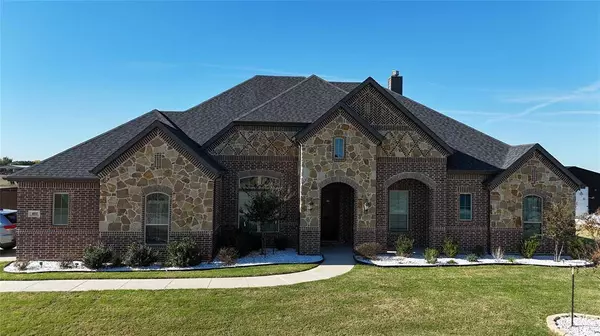 401 Evening Fire Drive, Waxahachie, TX 75167