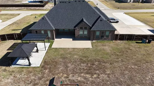 401 Evening Fire Drive, Waxahachie, TX 75167