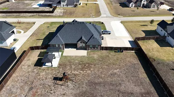 401 Evening Fire Drive, Waxahachie, TX 75167