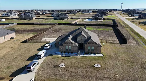 510 Evening Fire Drive, Waxahachie, TX 75167