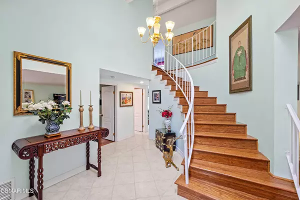 1962 Daylight Court, Thousand Oaks, CA 91362