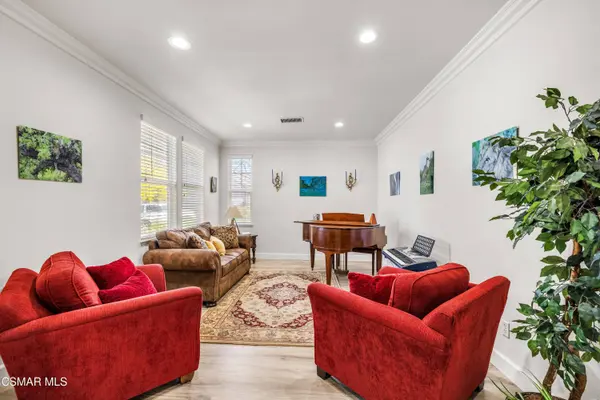 20 Cabrillo Circle, Newbury Park, CA 91320