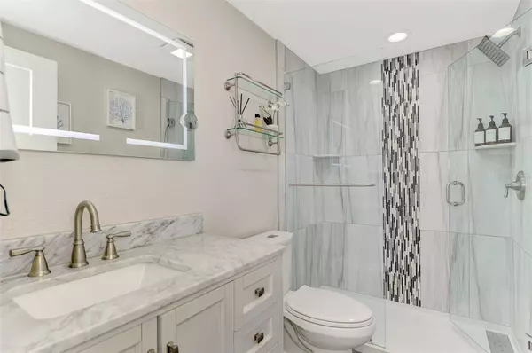 205 AVENIDA DE BAHIA, Nokomis, FL 34275