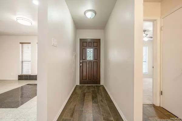 3202 Morning Crk, San Antonio, TX 78247