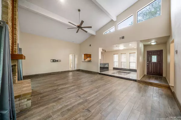 3202 Morning Crk, San Antonio, TX 78247