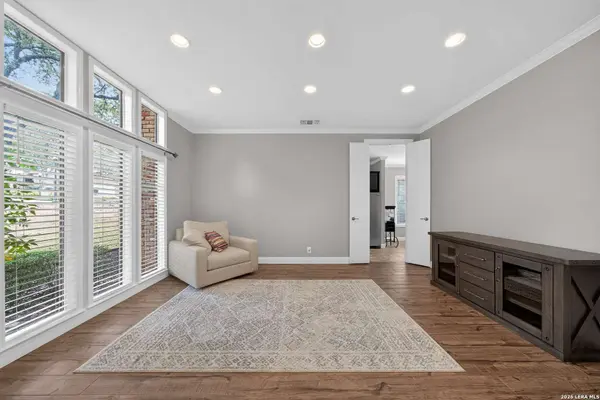 9 Inwood Manor, San Antonio, TX 78248