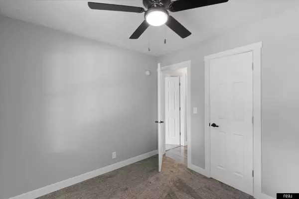 7332 Frederick Avenue, La Vista, NE 68128