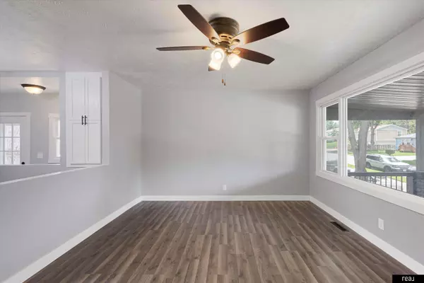 7332 Frederick Avenue, La Vista, NE 68128