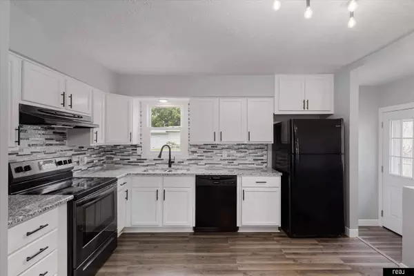 7332 Frederick Avenue, La Vista, NE 68128