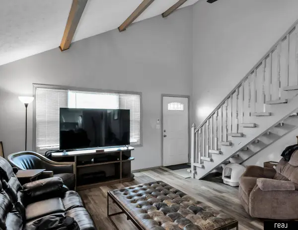 6527 Lafayette AVE, Omaha, NE 68132