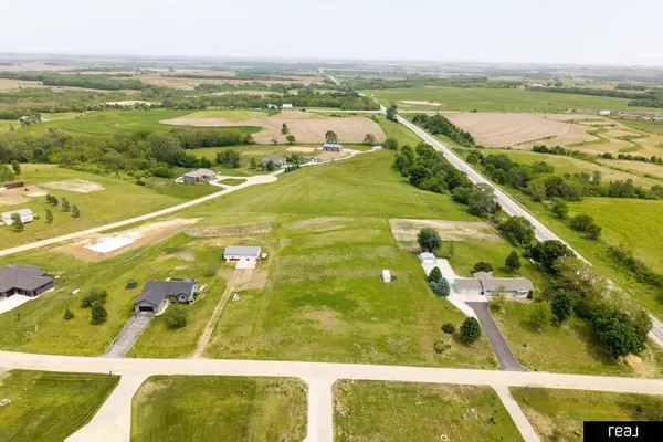 2492 280th AVE, Sidney, IA 51652