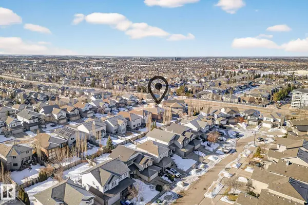 1660 MALONE WY NW, Edmonton, AB T6R 0H4