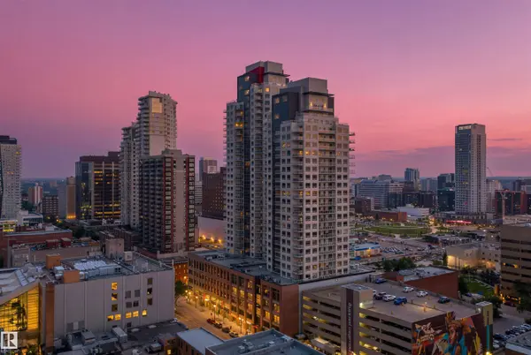 #2205 10226 104 ST NW