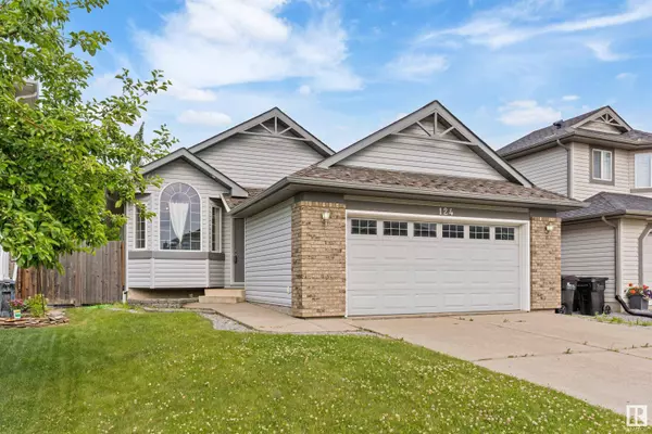 124 CHRISTINA WY, Sherwood Park, AB T8H 2K5