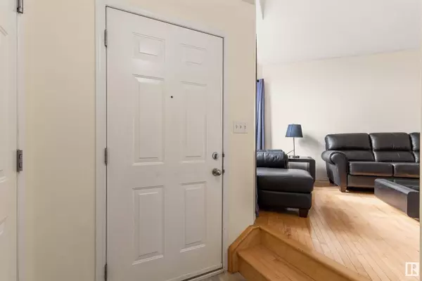 124 CHRISTINA WY, Sherwood Park, AB T8H 2K5