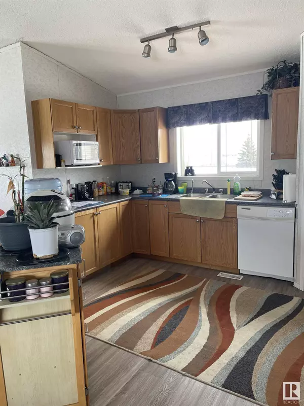 #6 3401 STE. ANNE TR, Rural Lac Ste. Anne County, AB T0E 0A1