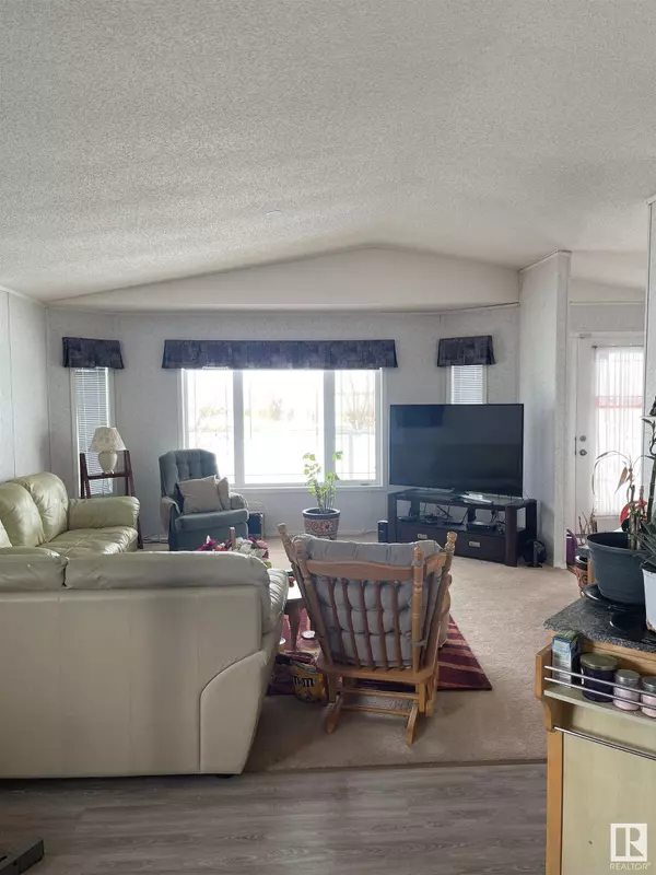 #6 3401 STE. ANNE TR, Rural Lac Ste. Anne County, AB T0E 0A1