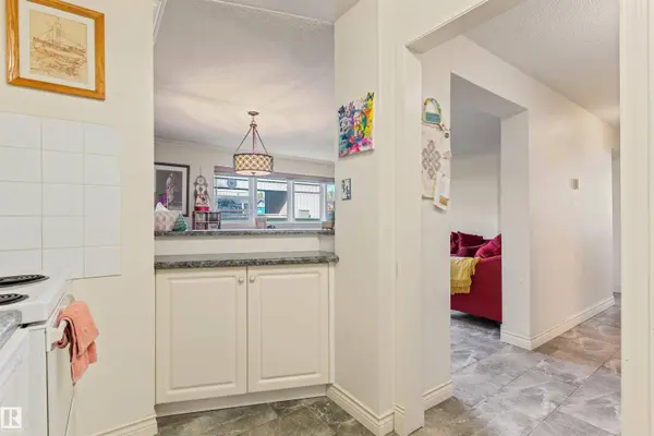 #104 7816 106 AV NW, Edmonton, AB T6A 1H5