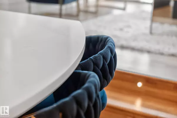 1075 GOLDFINCH WY NW, Edmonton, AB T5S 0R2