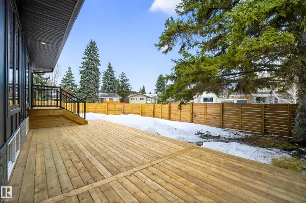 14313 90A AV NW, Edmonton, AB T5R 4X7