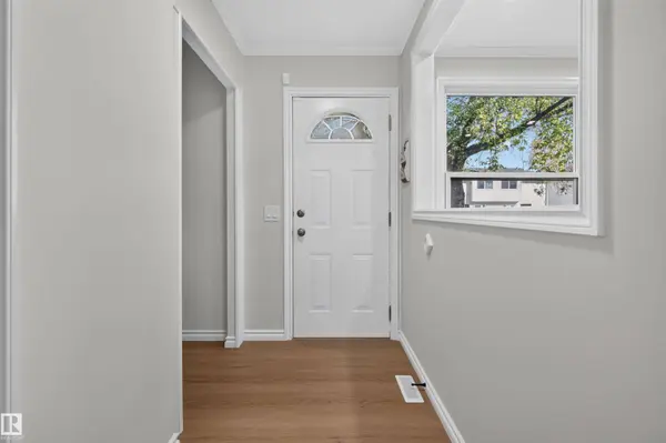 #11 2024 57 ST NW, Edmonton, AB T6L 2Z3