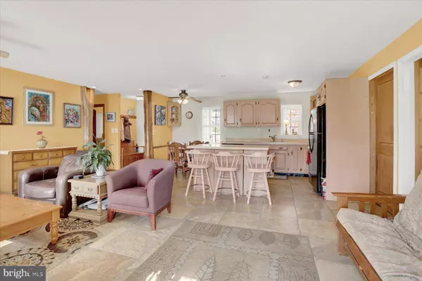 115 HARLACHER RD, East Berlin, PA 17316