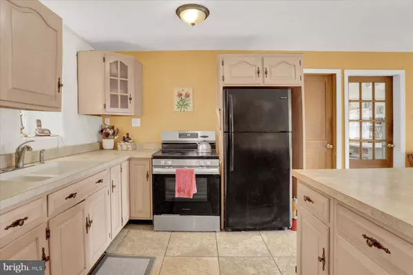 115 HARLACHER RD, East Berlin, PA 17316