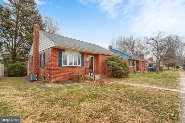 3917 DURHAM RD, Harrisburg, PA 17110