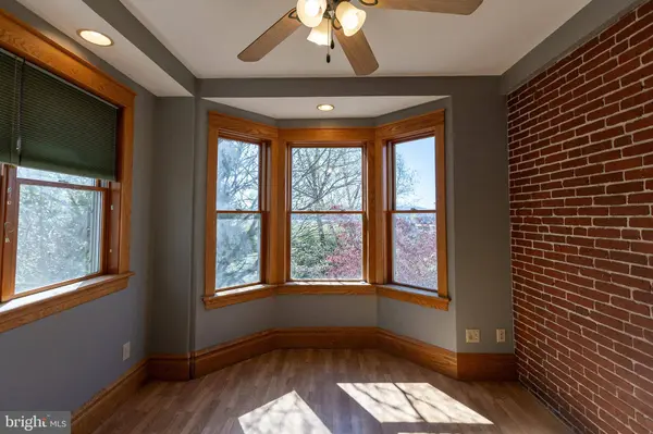 202 WALNUT ST, Lemoyne, PA 17043