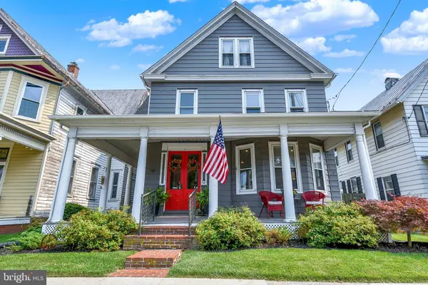 425 W MAIN ST
