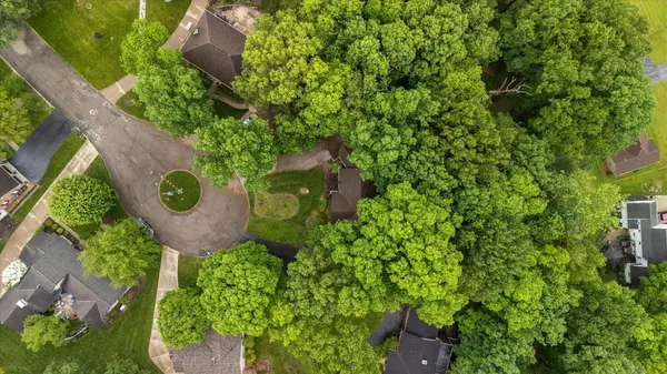 445 Hilltop Drive, Lancaster, OH 43130