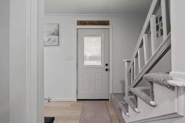 2166 Waldorf Road, Columbus, OH 43229