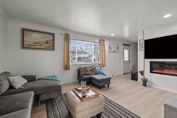 2166 Waldorf Road, Columbus, OH 43229