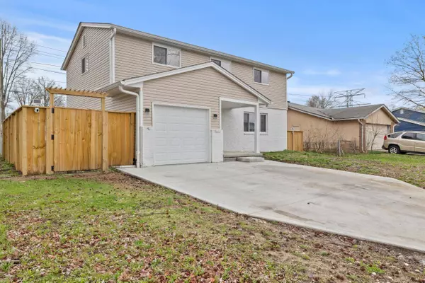 2166 Waldorf Road, Columbus, OH 43229