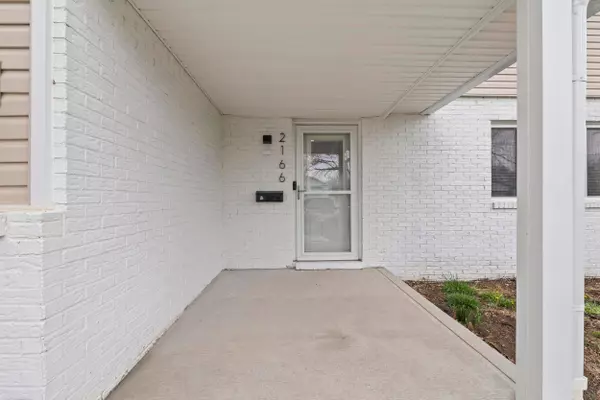 2166 Waldorf Road, Columbus, OH 43229