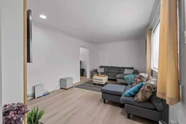 2166 Waldorf Road, Columbus, OH 43229