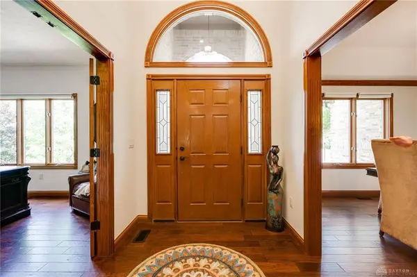 527 Viking Landing Court, Beavercreek, OH 45434