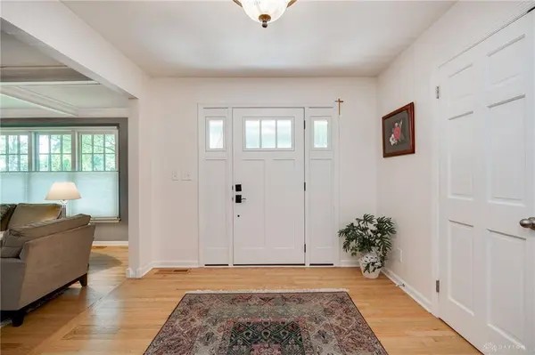 5846 Folkestone Drive, Dayton, OH 45459