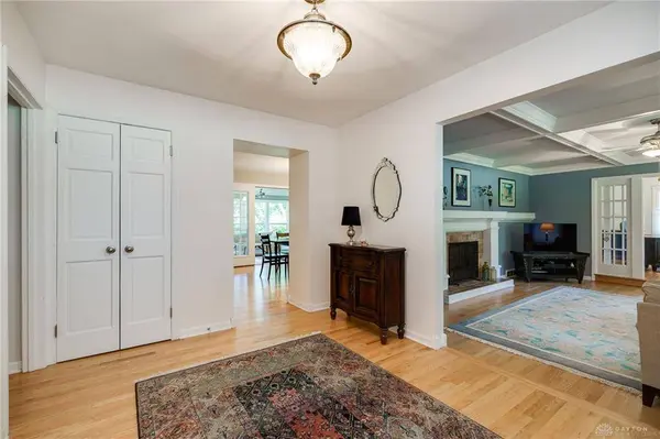 5846 Folkestone Drive, Dayton, OH 45459