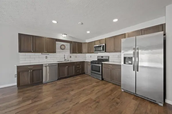 446 Courtland Lane, Pickerington, OH 43147