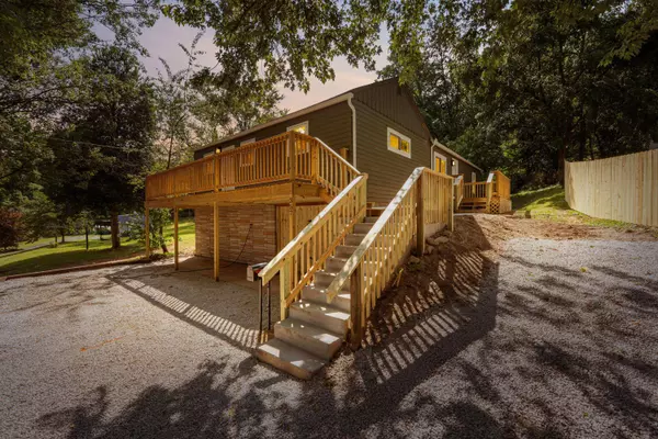 357 Adams Street, Nelsonville, OH 45764