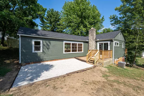 357 Adams Street, Nelsonville, OH 45764