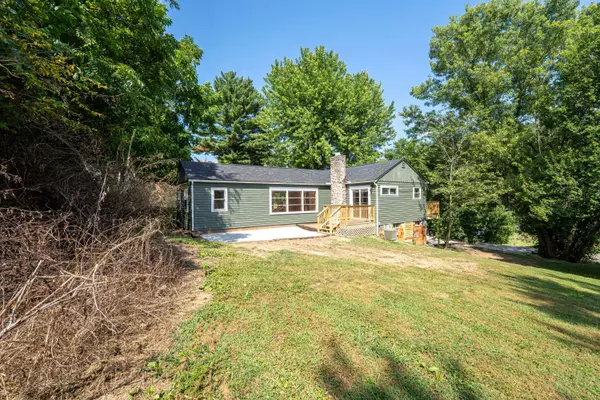 357 Adams Street, Nelsonville, OH 45764