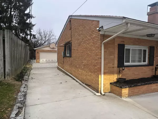 1046 Fruitland Road, Springfield, OH 45503