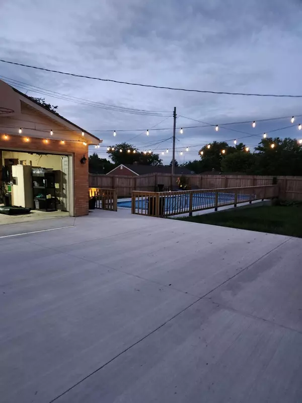 1046 Fruitland Road, Springfield, OH 45503