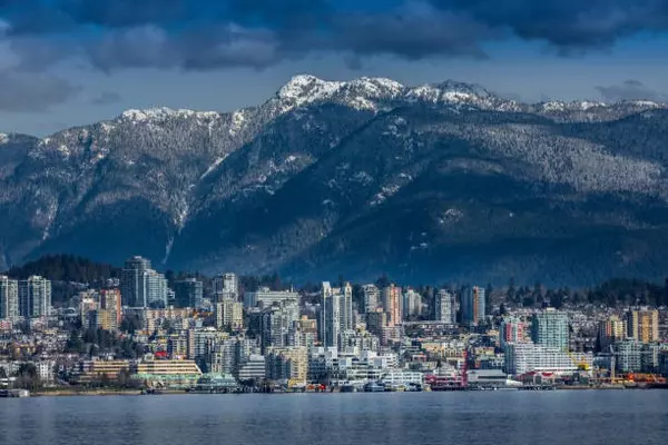 North Vancouver Market Forecast 2025 - What Buyers & Sellers Can Expect This Year