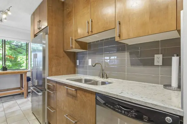 340 W 3rd ST #222, North Vancouver, BC V7M 1G4