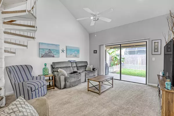 6119 Mullin ST, Jupiter, FL 33458