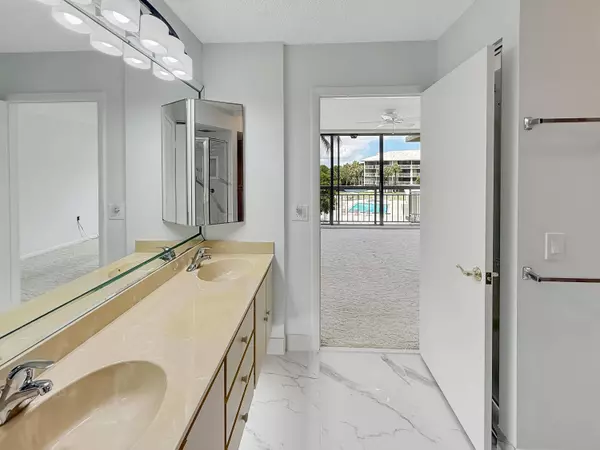 2601 Village BLVD 301, West Palm Beach, FL 33409